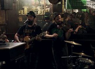 WILD ROVER IRISH PUB