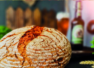 PANE RUSTICO CON KAPUZINER WEISSBIER FATTO IN CASA, CON COTTURA IN FORNO SU PIETRA REFRATTARIA pane kapuziner weissbier